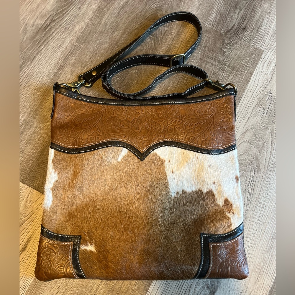 Myra Cowhide Purse